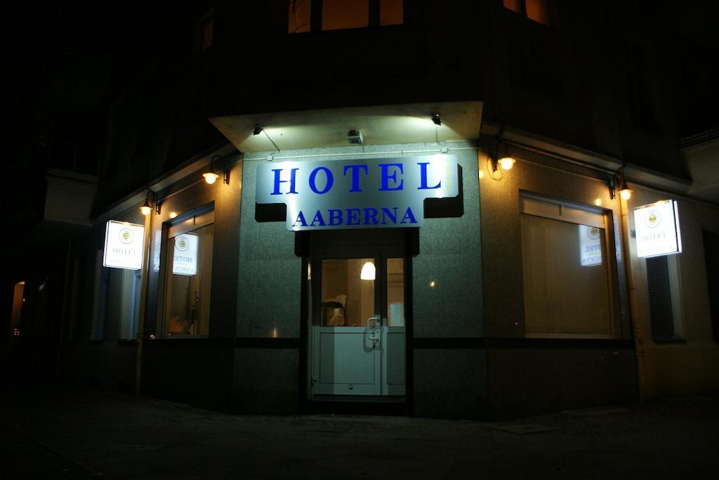 Hotel Garni Aaberna Берлин Экстерьер фото