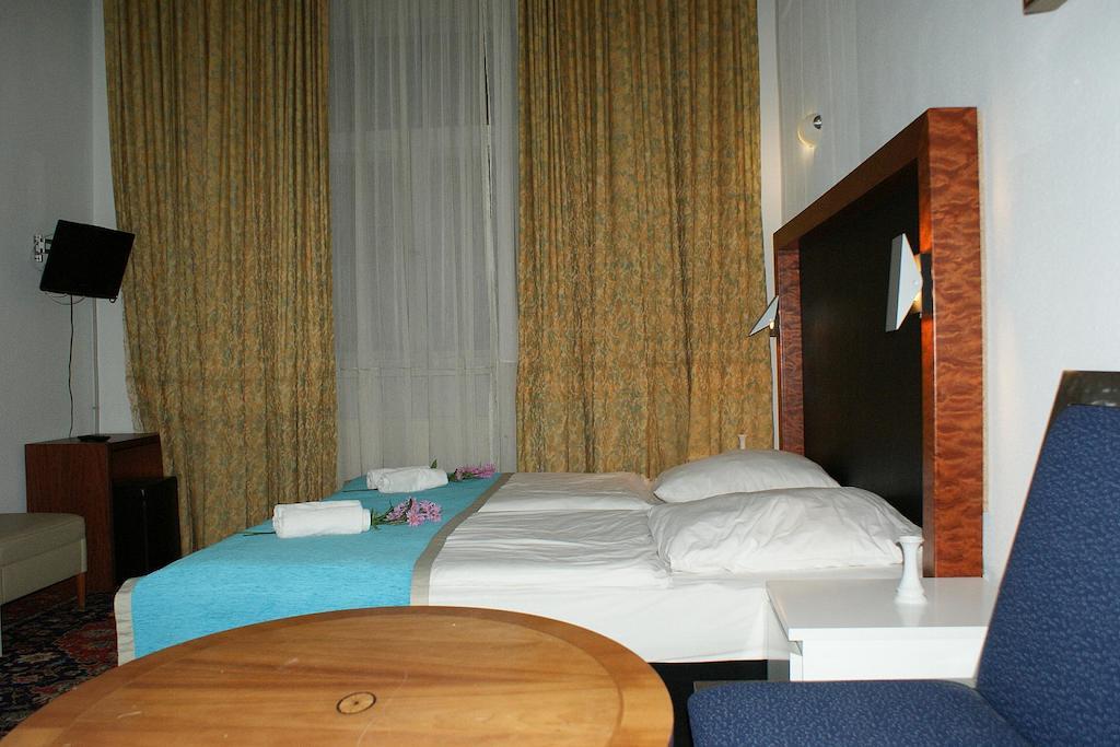 Hotel Garni Aaberna Берлин Номер фото