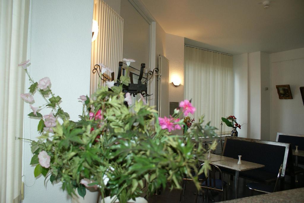 Hotel Garni Aaberna Берлин Экстерьер фото