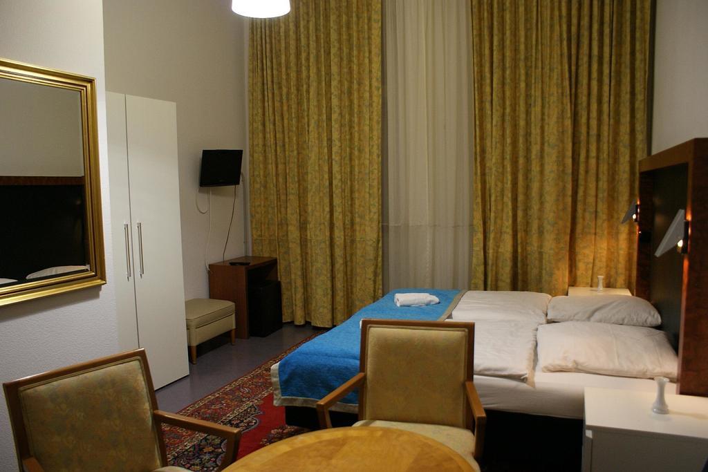 Hotel Garni Aaberna Берлин Номер фото